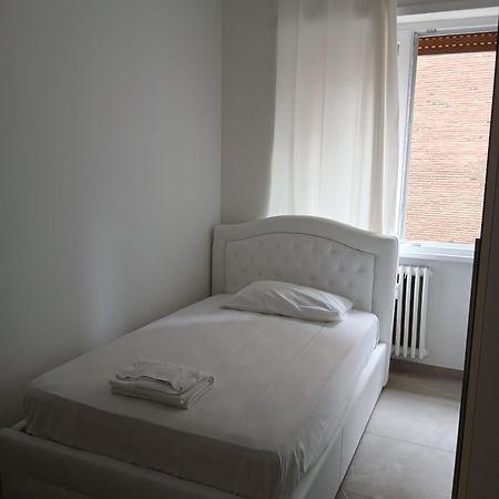 Grand Nomentana Roma Apartment Exterior foto